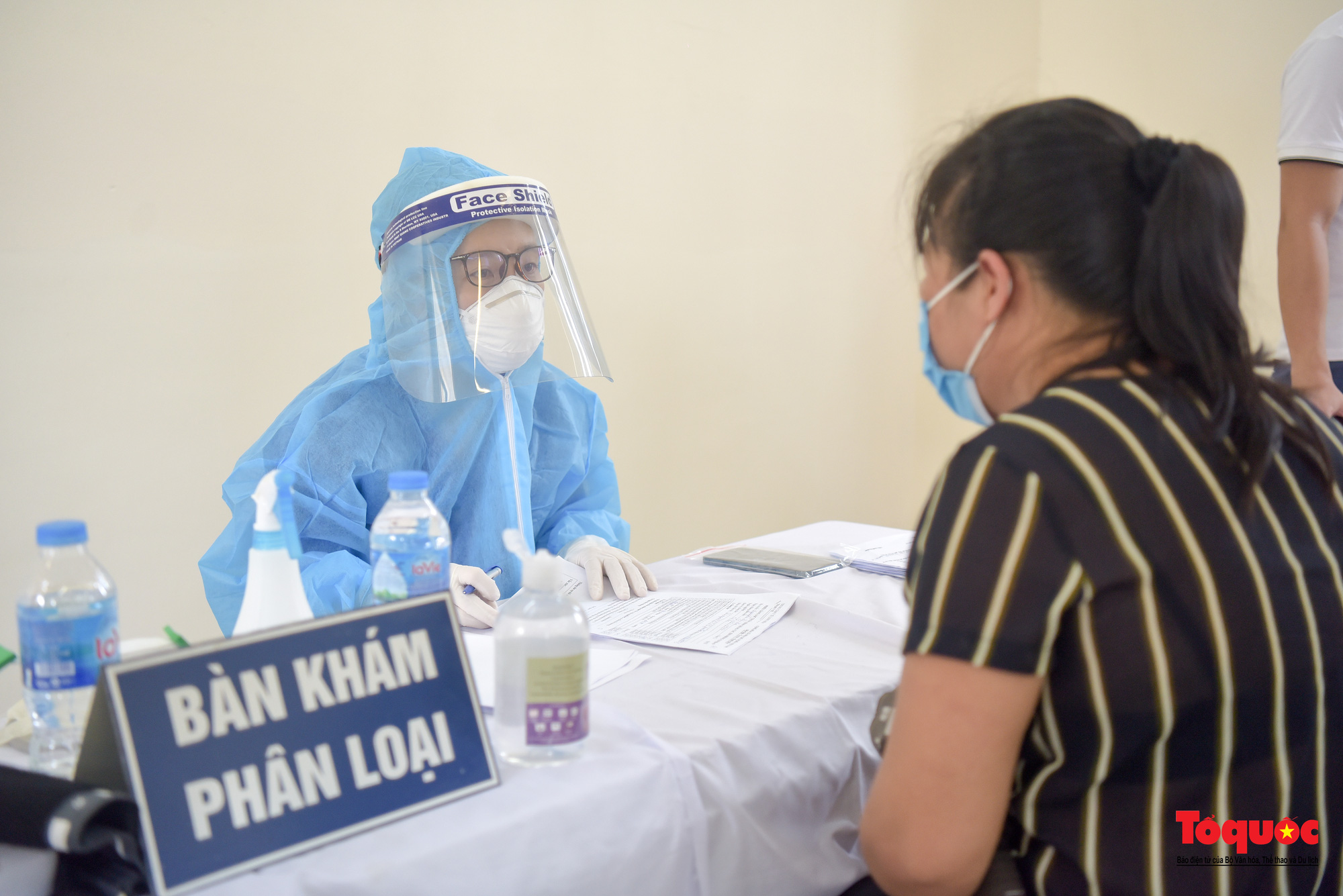 Đoàn y bác sĩ Bắc Giang hỗ trợ tiêm vaccine Vero Cell tại Hà Nội - Ảnh 3.