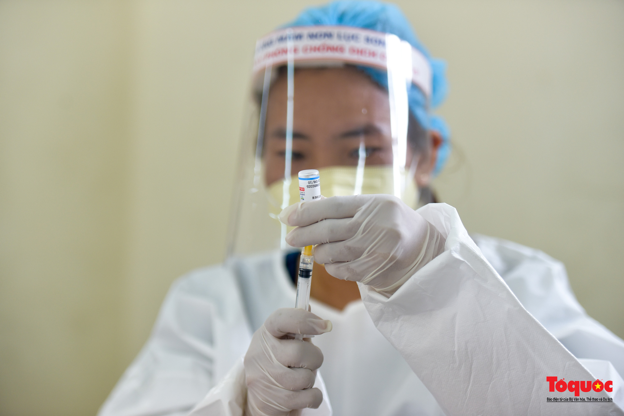 Đoàn y bác sĩ Bắc Giang hỗ trợ tiêm vaccine Vero Cell tại Hà Nội - Ảnh 16.