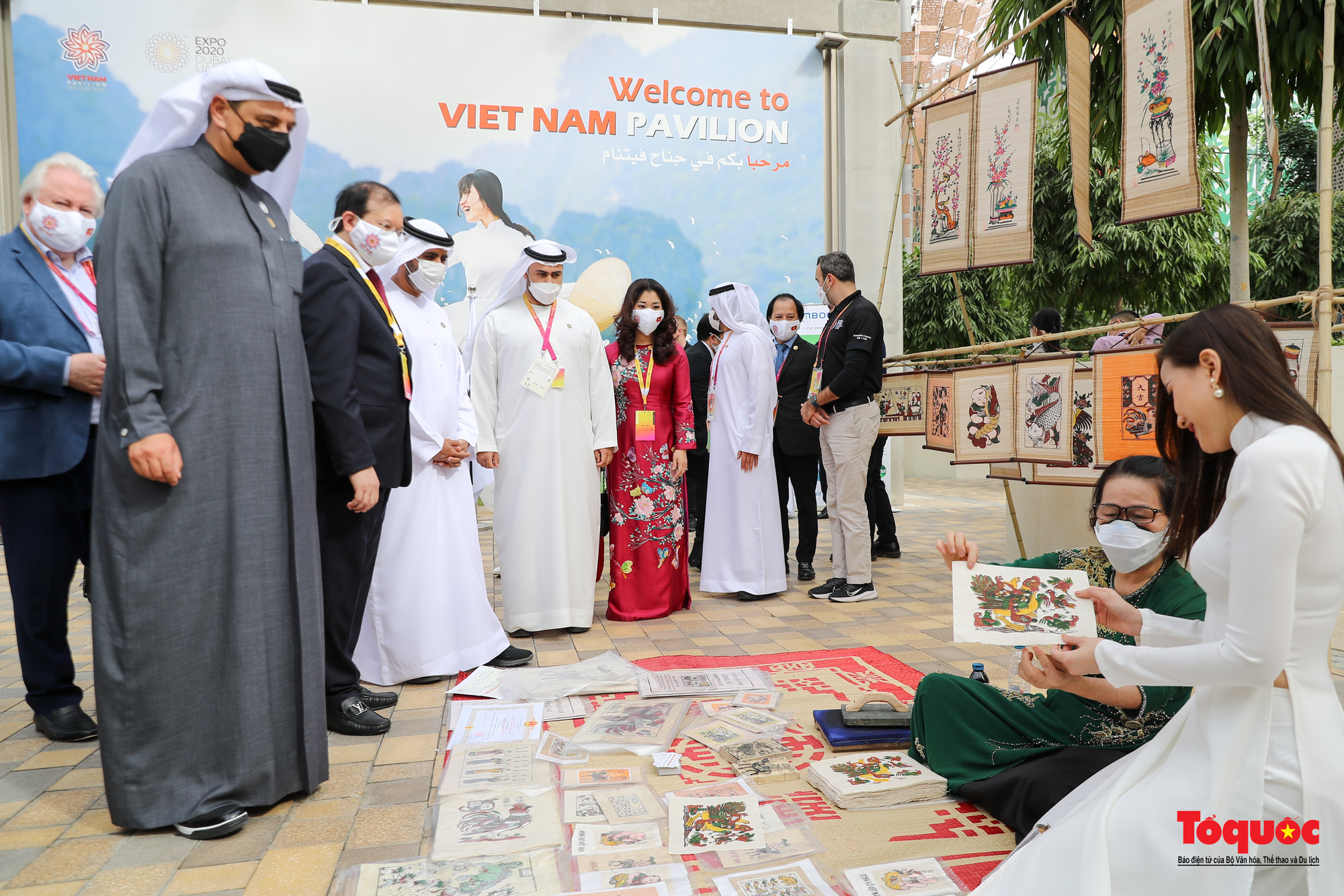 EXPO 2020 Dubai: Nhà Triển lãm Việt Nam đón vị khách đặc biệt - Ảnh 1.
