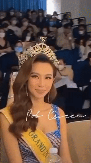 Visual đỉnh chóp của Thuỳ Tiên khi về thăm trường, nhận món quà bất ngờ trị giá 350 triệu đồng - Ảnh 3.