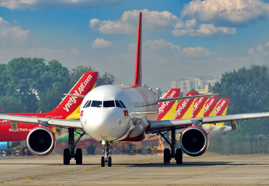 Niềm vui trên những chuyến bay quốc tế thường lệ đầu tiên của Vietjet - Ảnh 4.