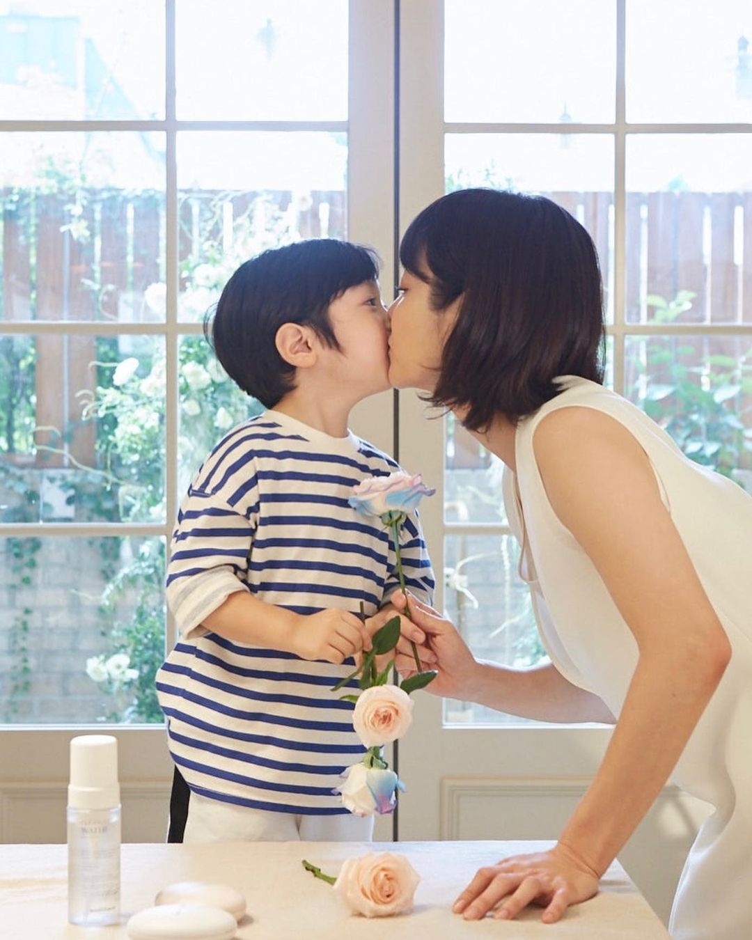 Cuộc sống “mẹ bỉm sữa” của mỹ nhân Hoa - Hàn: Người khiến công chúng xót xa vì cảnh mẹ đơn thân, người bị chỉ trích vì bỏ rơi con gái - Ảnh 4.