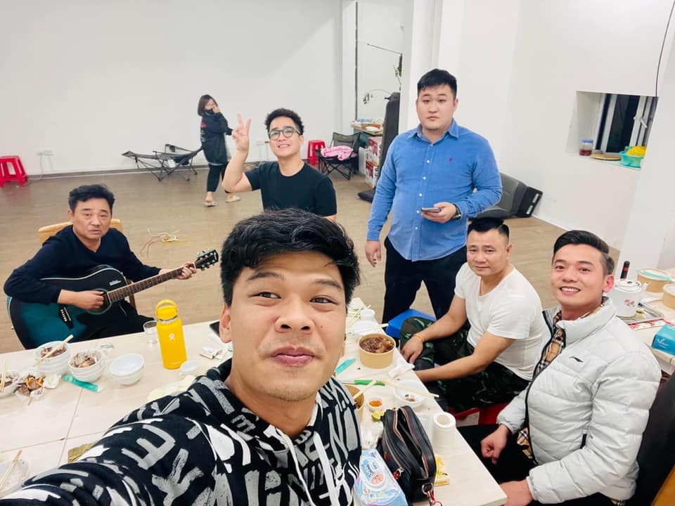 Trai tân duy nhất của Táo Quân: Độc thân ở tuổi 60, sống trong căn phòng vỏn vẹn 10m2 - Ảnh 6. Trai tân duy nhất của Táo Quân: Độc thân ở tuổi 60, sống trong căn phòng vỏn vẹn 10m2 - Ảnh 6.