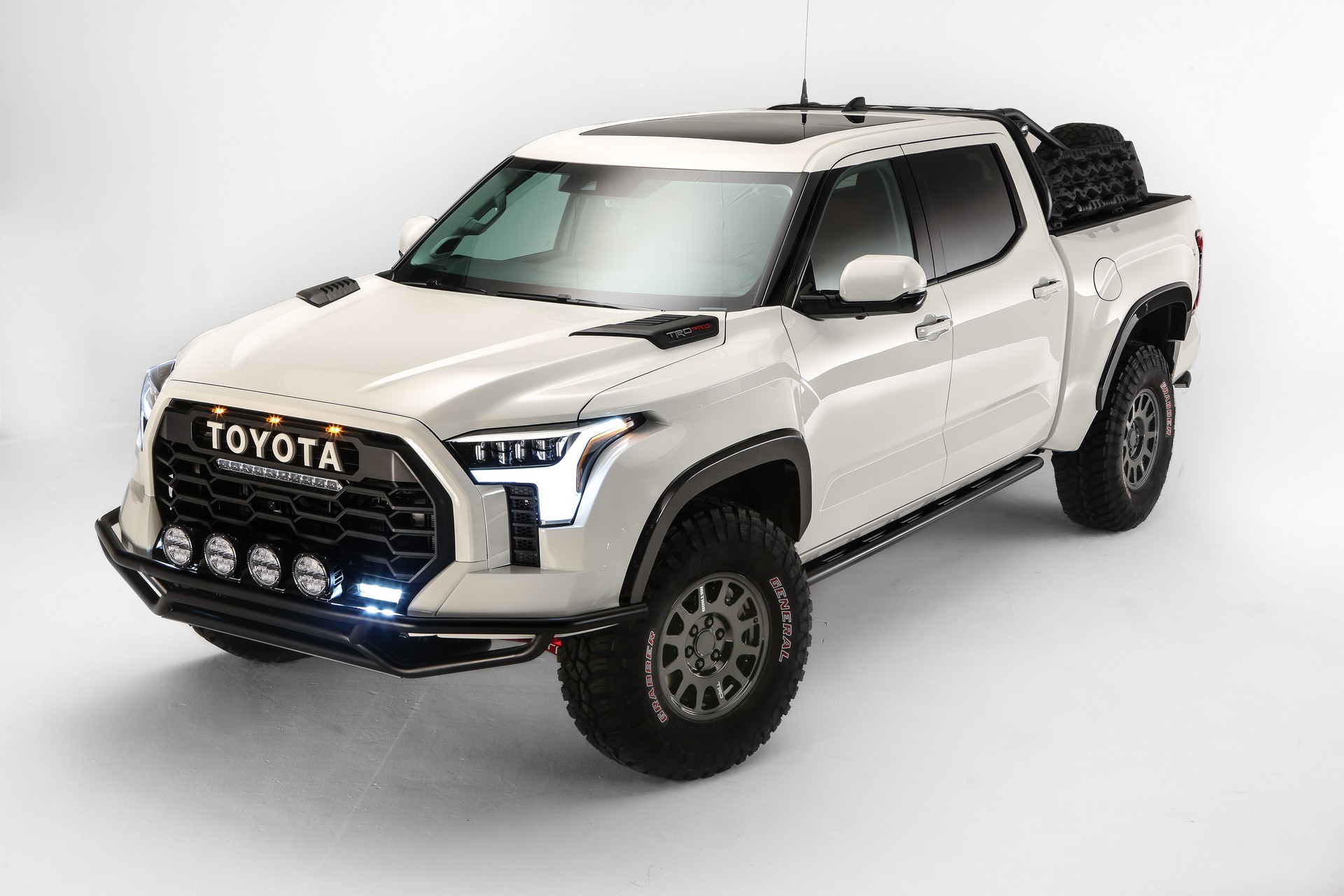 Bán tải cỡ lớn của Toyota sắp có phiên bản siêu bán tải, tham vọng hạ bệ Ford F-150 Raptor - Ảnh 3. Bán tải cỡ lớn của Toyota sắp có phiên bản siêu bán tải, tham vọng hạ bệ Ford F-150 Raptor - Ảnh 3.