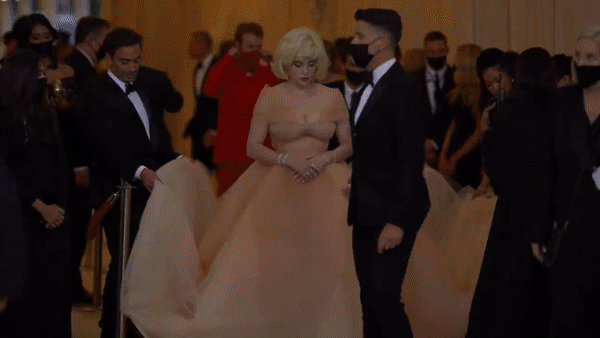 Thảm đỏ 2021 - Ảnh 15.