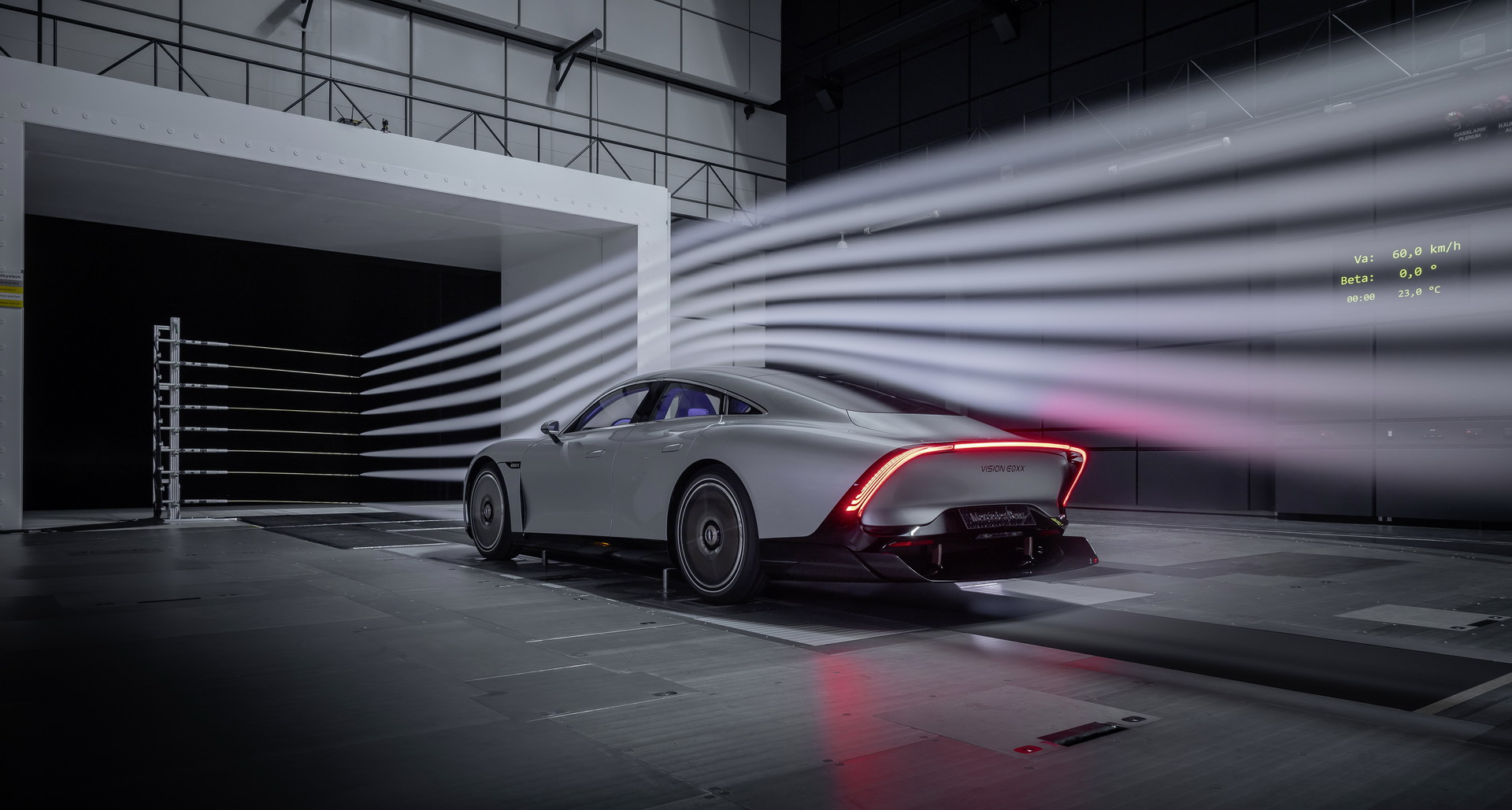 Siêu phẩm Mercedes-Benz sẽ nằm cùng sàn trưng bày 3 xe VinFast mới: Màn hình cảm ứng siêu rộng, sạc một lần chạy 1.000 km - Ảnh 2.
