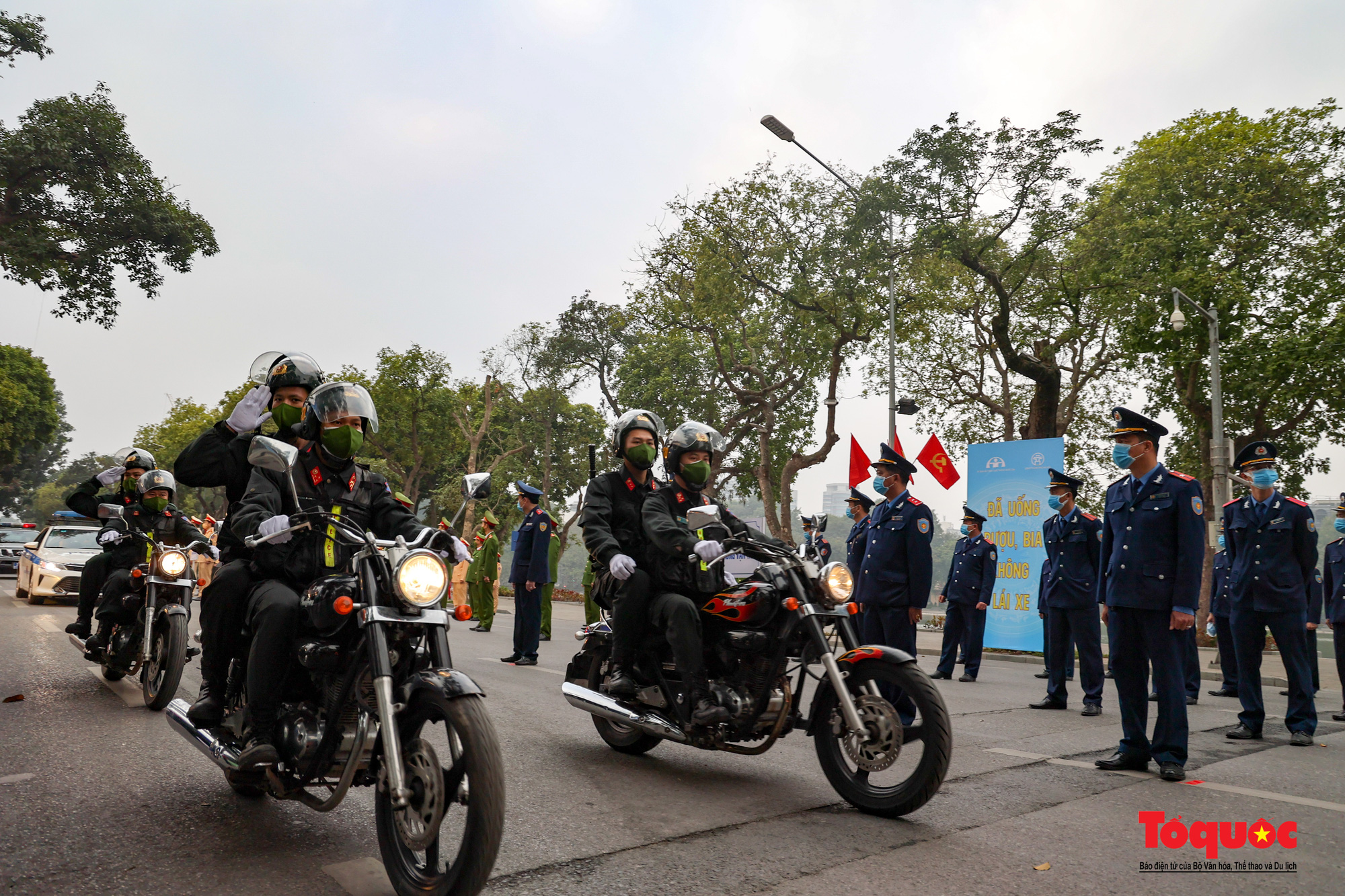 Hà Nội: Đảm bảo an toàn tuyệt đối cho người dân du xuân dịp Tết Nguyên đán Nhâm Dần và Lễ hội xuân 2022 - Ảnh 10.