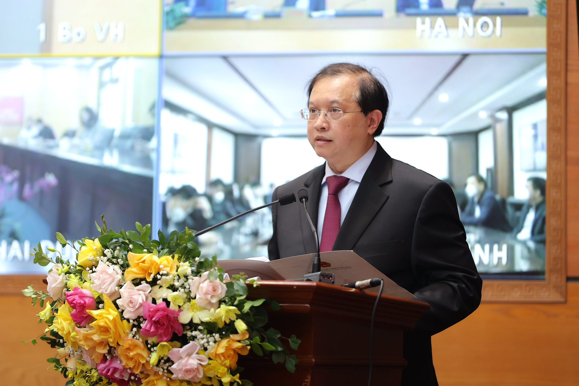 Phó Thủ tướng: “Phải tiếp tục phát huy được truyền thống văn hóa tốt đẹp của con người Việt Nam như lúc khó khăn, dịch bệnh” - Ảnh 2.