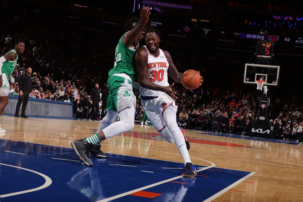 Julius Randle hối tiếc vì động thái chỉ trích CĐV New York Knicks: &quot;Im cái mồm lại đi&quot;  - Ảnh 3.