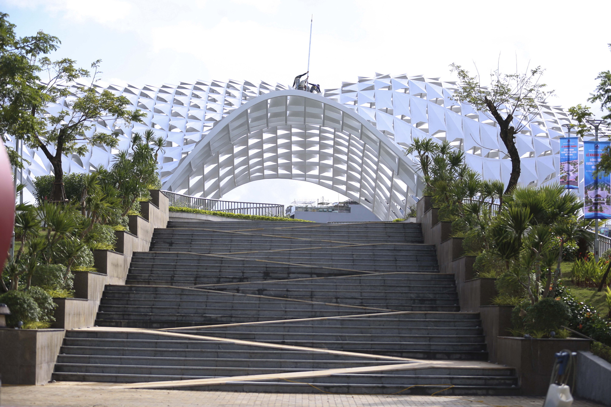 Cận cảnh công viên hơn 700 tỷ đồng sắp khánh thành ở Đà Nẵng - Ảnh 14.