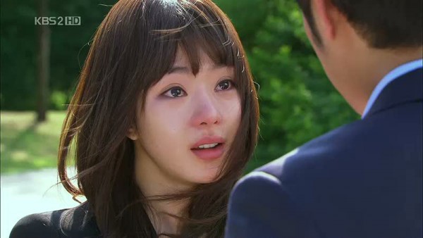 Những nàng &quot;Lọ Lem đời thường&quot; ấn tượng nhất màn ảnh: Nữ chính xứ Hàn xinh như búp bê - Ảnh 2.