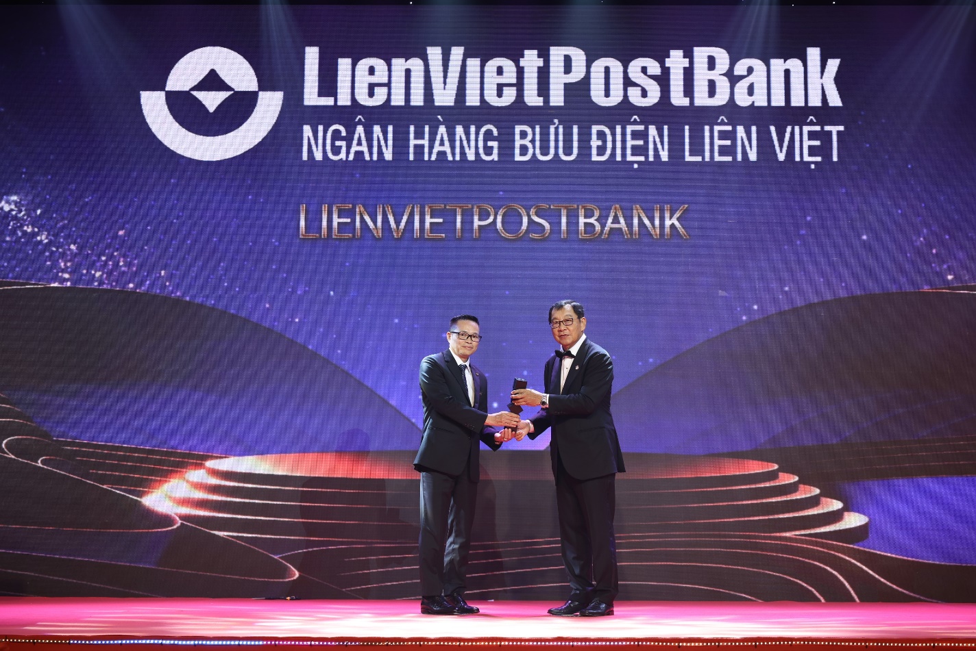 &quot;LienVietPostBank nhận giải thưởng &quot;Doanh nghiệp xuất sắc Châu Á 2022&quot; - Ảnh 3.