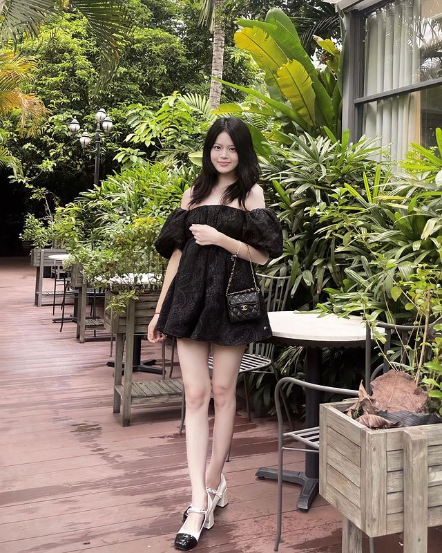 Chân Váy Đũi Nhăn Tầng Xoè PEONYB Nữ [FREESHIP] 🌸 Đầm midi dáng dài cạp  cao chun lưng, bánh bèo màu đen Ulzzang HOT 🌸 | Shopee Việt Nam