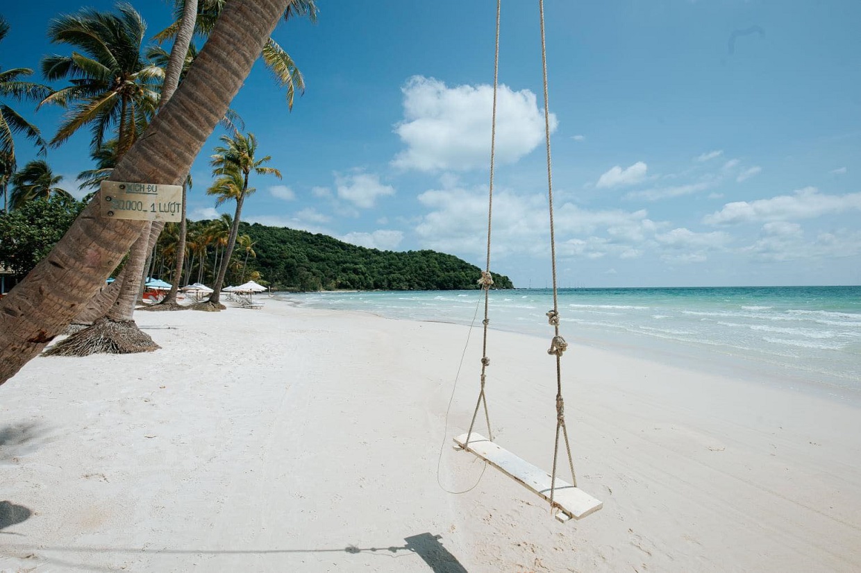 Từ bãi biển Waikiki tới Bãi Sao: Những vùng đất quyến rũ, sôi động - Ảnh 4.