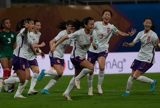 Tuyển Trung Quốc tạo địa chấn, thắng tưng bừng ở World Cup, xếp trên cả Tây Ban Nha - Ảnh 1.