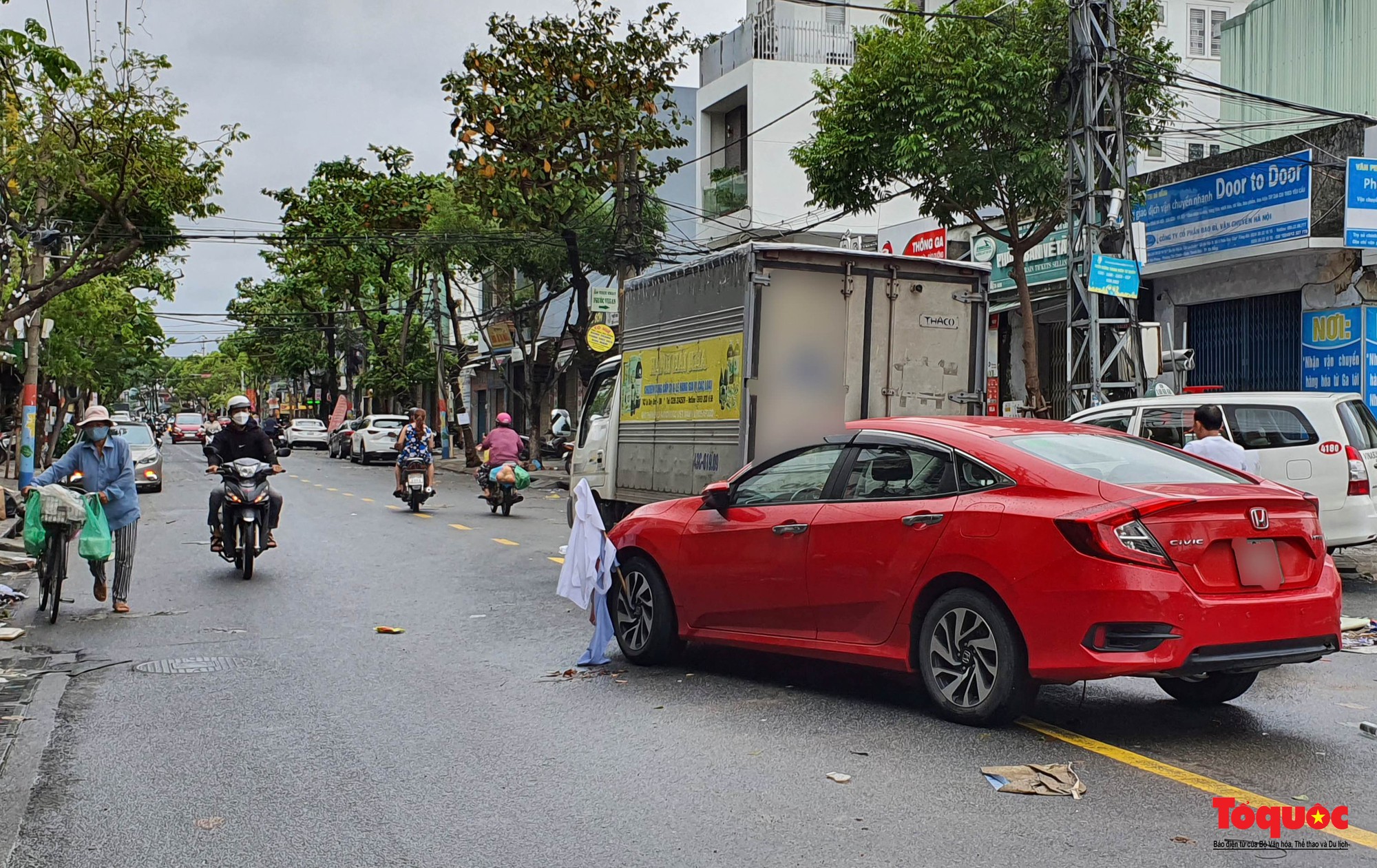 Hình ảnh xe ô tô chết máy nằm la liệt trên phố ở Đà Nẵng - Ảnh 11.