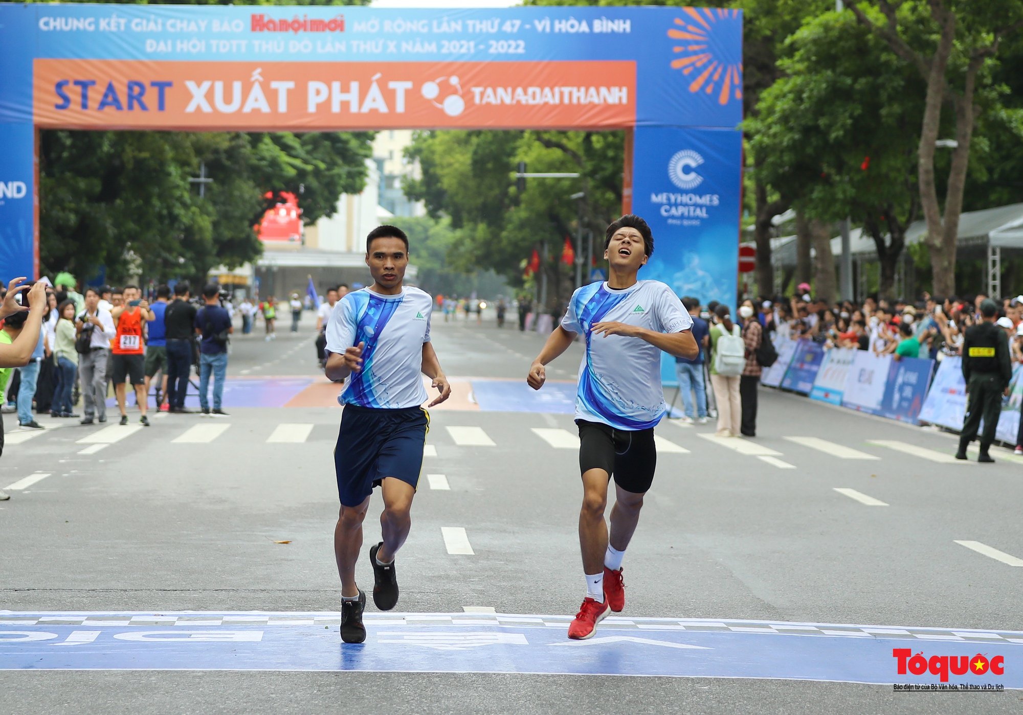 Hơn một ngàn vận động viên tranh tài tại Chung kết Giải chạy Báo Hànộimới lần thứ 47 - Vì hòa bình - Ảnh 14.