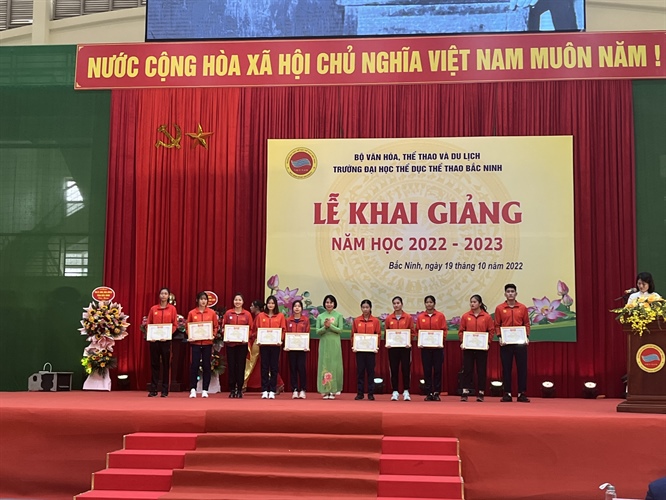 Trường Đại học Thể dục Thể thao Bắc Ninh khai giảng năm học 2022 - 2023 - Ảnh 5.