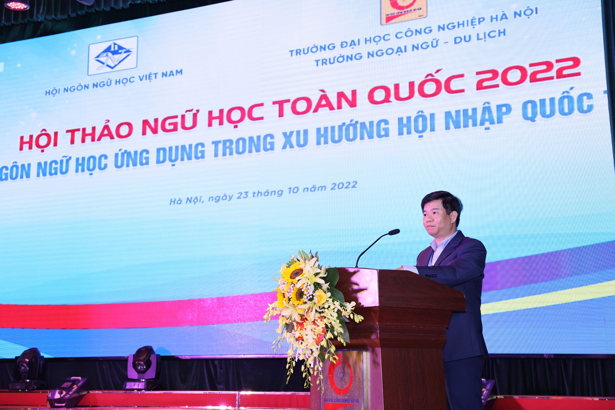 Hội thảo khoa học Một số vấn đề về văn hóa, ngôn ngữ và quan hệ