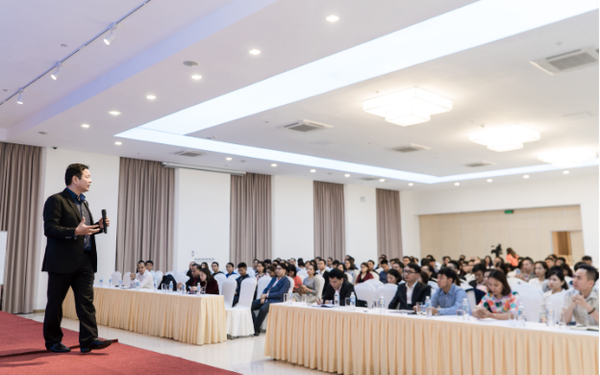Giải mã sức hút chương trình MBA của Top 2 Trường kinh doanh tốt nhất Việt Nam - Ảnh 1.
