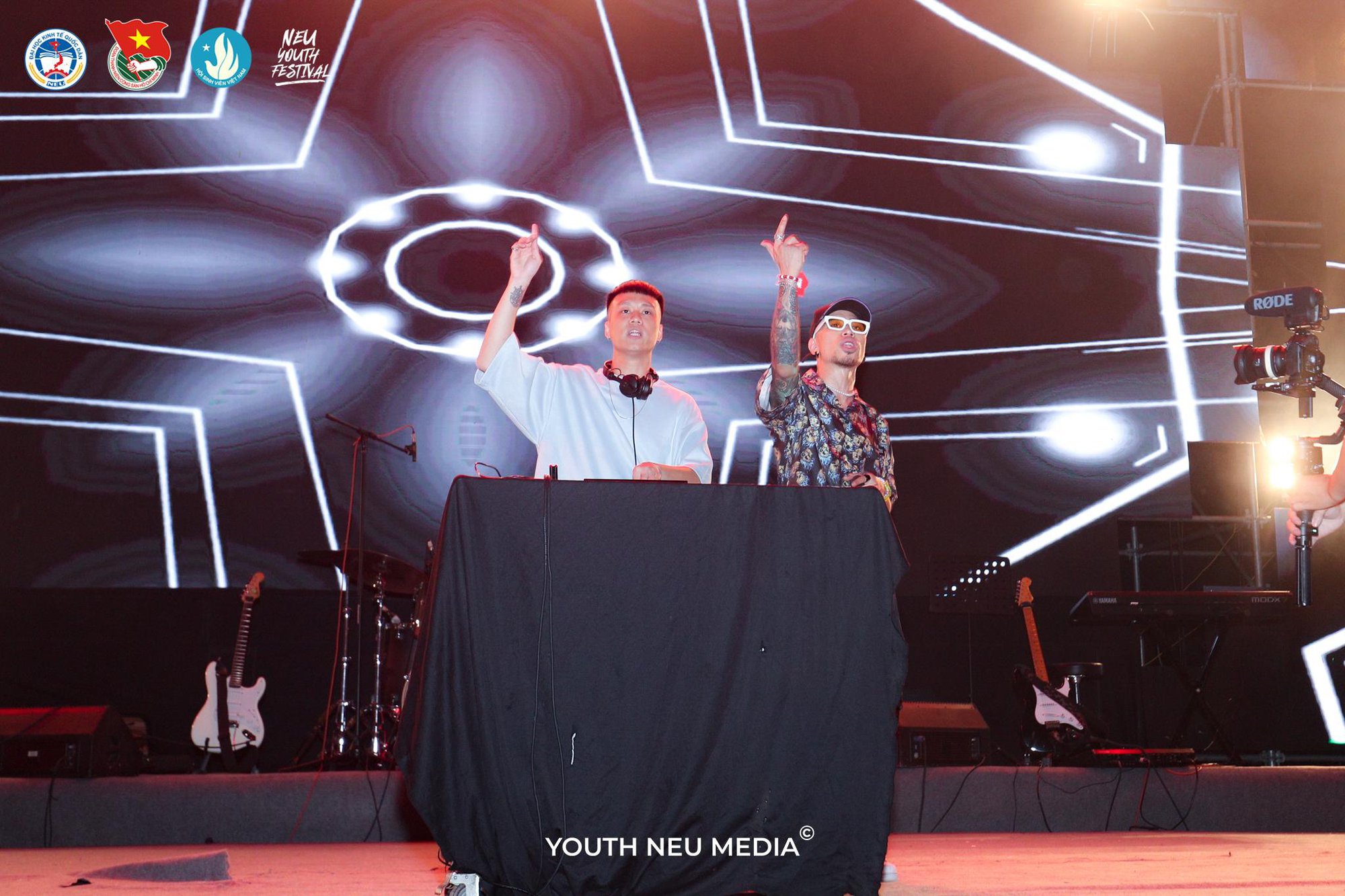 NEU Youth Festival 2022 thu hút hàng nghìn sinh viên tham dự - Ảnh 9.
