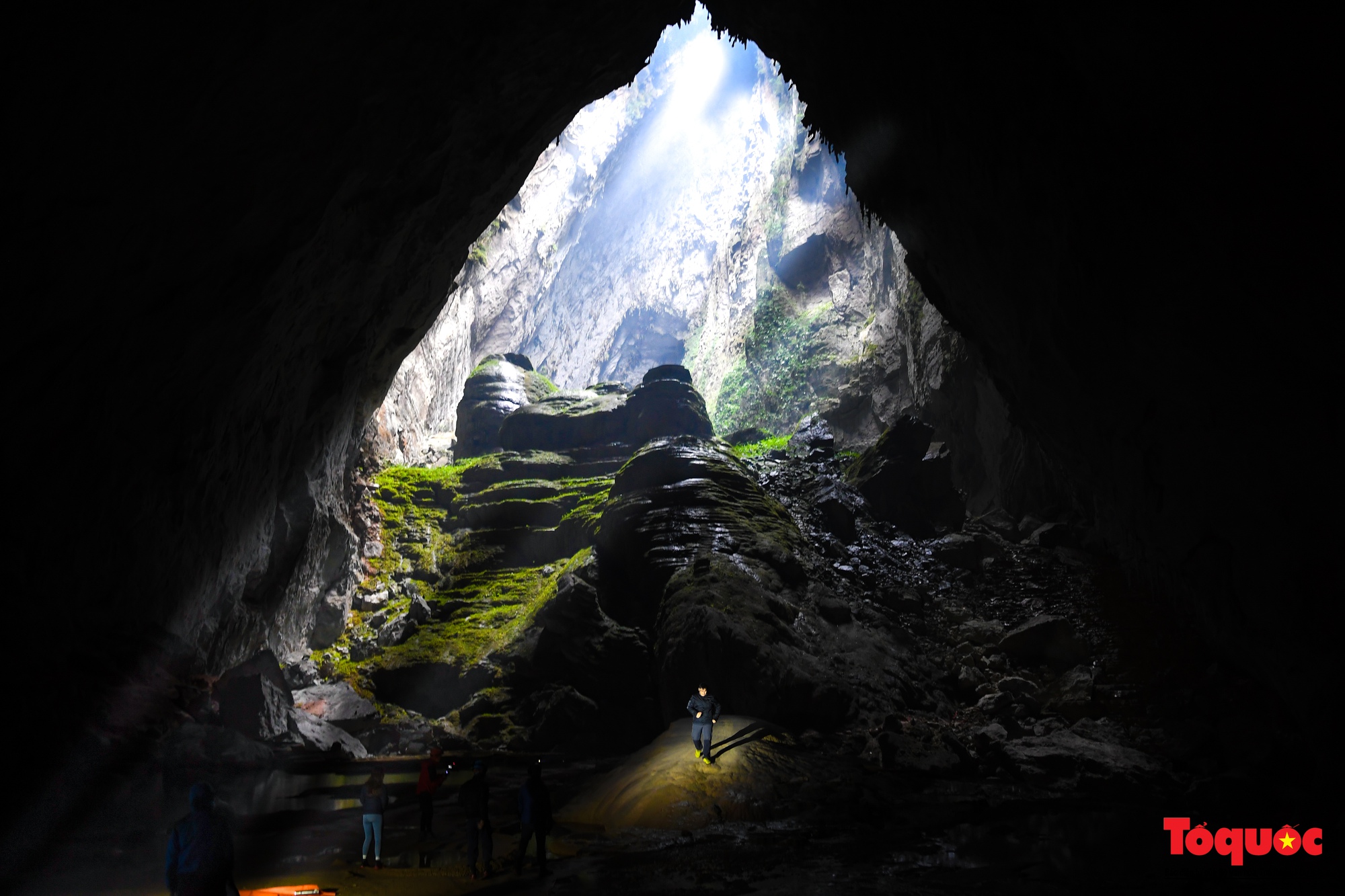 Hang Sơn Đoòng đứng đầu danh sách 10 hang động tự nhiên kỳ vĩ nhất thế giới - Ảnh 23.