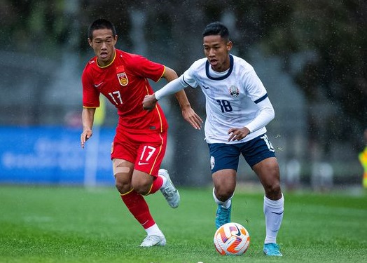 Đặt mục tiêu cao, tuyển Campuchia bất ngờ thua đậm 0-9 tại vòng loại giải châu Á - Ảnh 1.