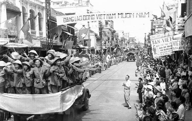 Hà Nội sau 68 năm ngày giải phóng: Trung tâm hội tụ, kết tinh văn hóa và niềm tin vươn mình đi lên trong thời đại mới - Ảnh 2.