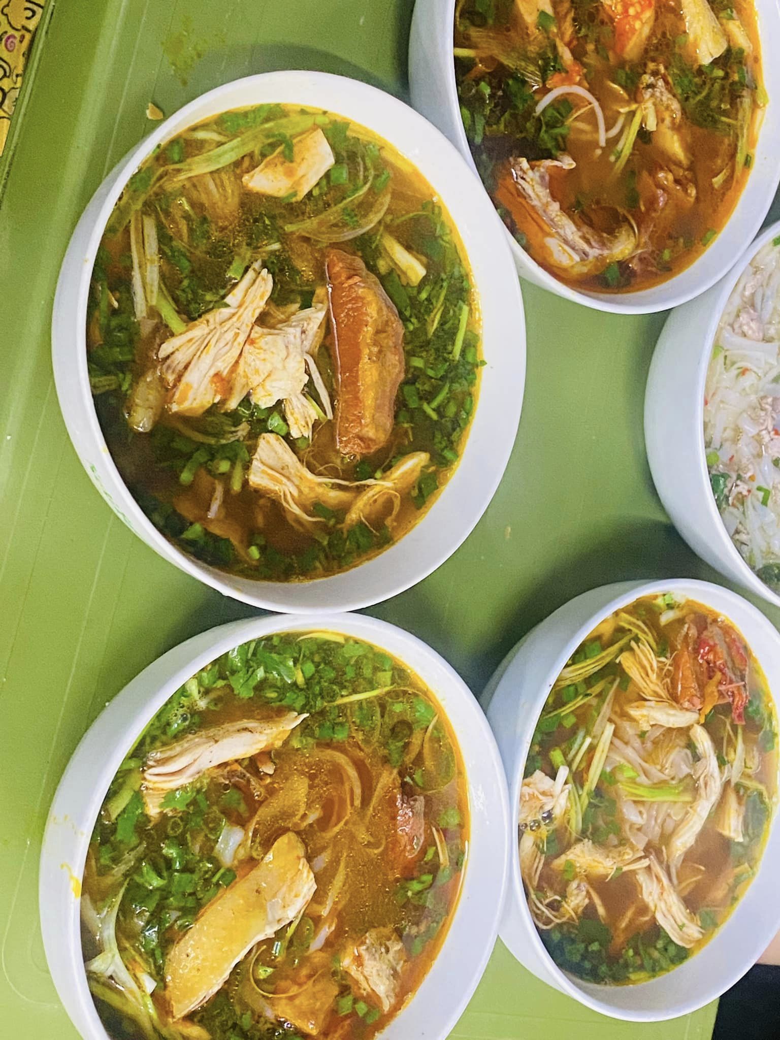 Chẳng kém phố cổ, Hà Đông hội tụ đa dạng món ăn chất lượng mà lại vừa túi tiền - Ảnh 21. Chẳng kém phố cổ, Hà Đông hội tụ đa dạng món ăn chất lượng mà lại vừa túi tiền - Ảnh 21.