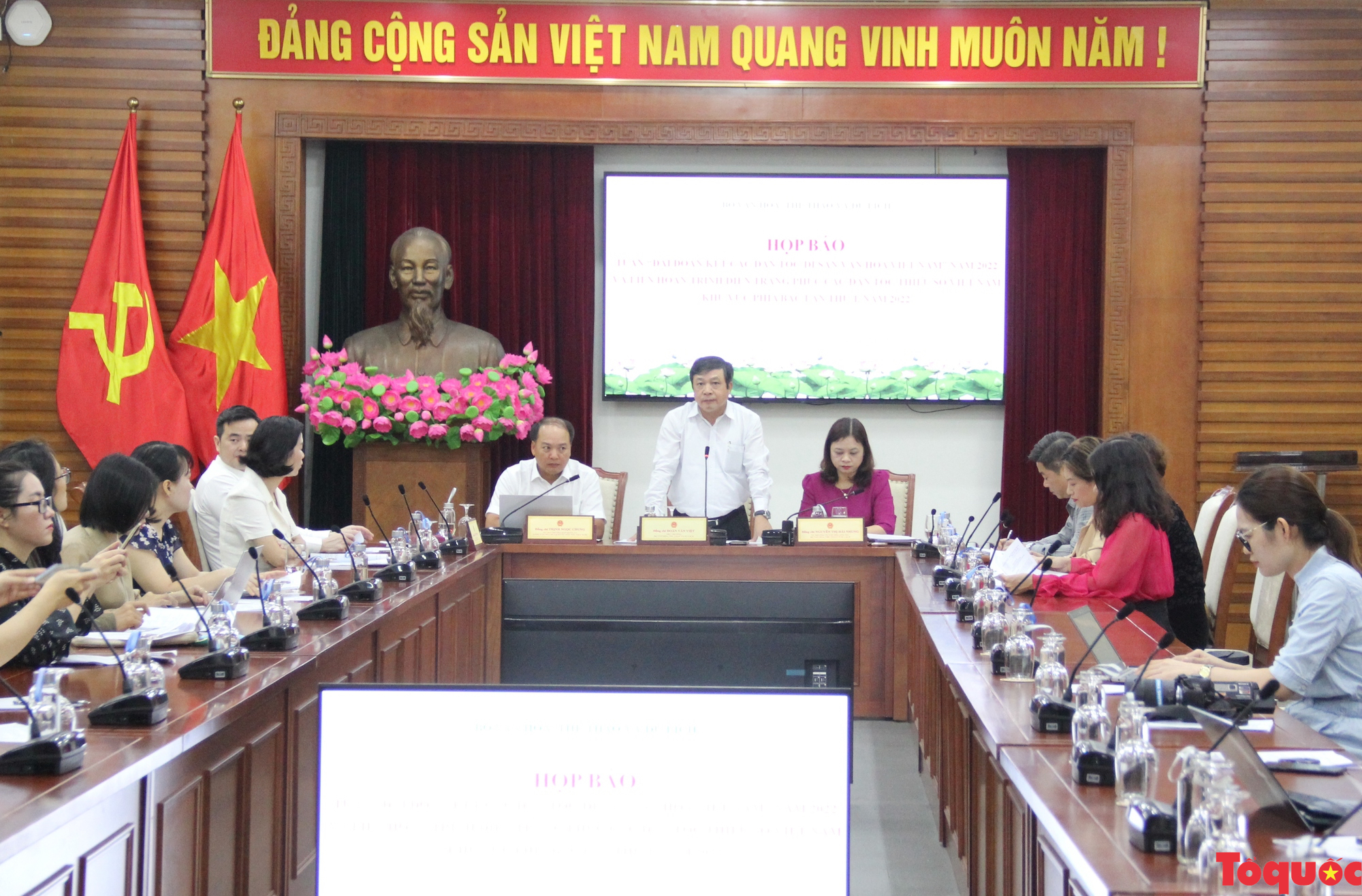 Tôn vinh, bảo tồn, phát huy giá trị di sản văn hóa của cộng đồng 54 dân tộc Việt Nam - Ảnh 2.