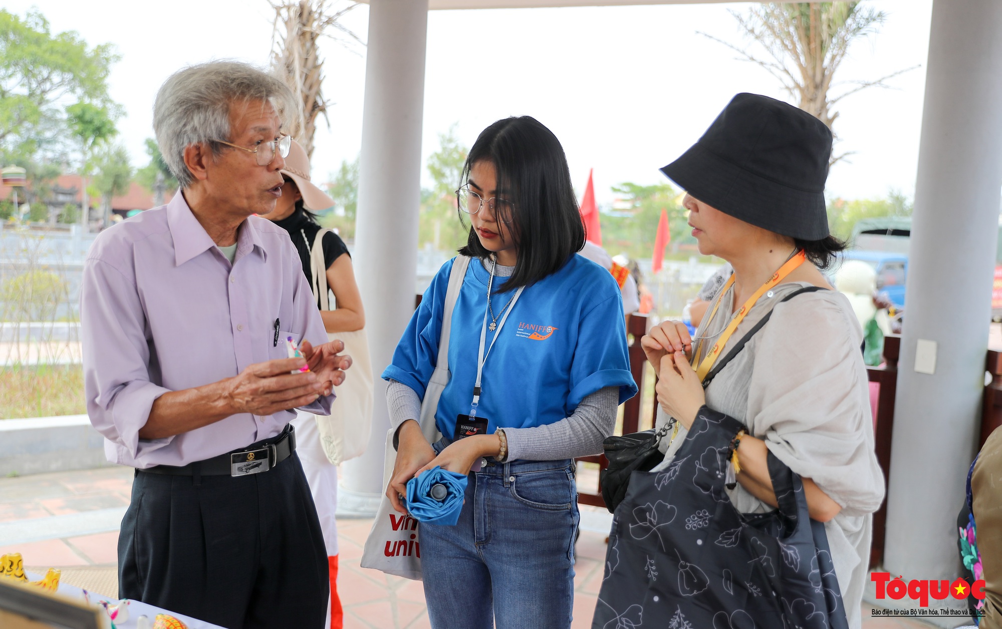 Nghệ sĩ tham dự HANIFF VI trải nghiệm với quan họ mời trầu, múa rối nước tại Bắc Ninh  - Ảnh 17.