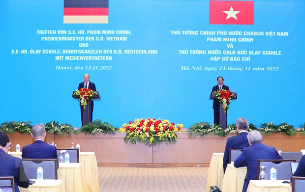 Thủ tướng Phạm Minh Chính và Thủ tướng Đức gặp gỡ báo chí - Ảnh 1.