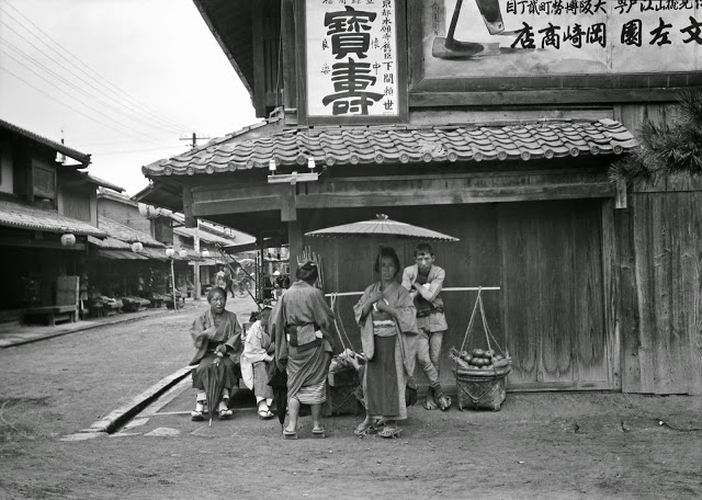 Bộ ảnh hiếm chụp lại Nhật Bản 100 năm trước khác lạ hoàn toàn so với bây giờ  - Ảnh 16.