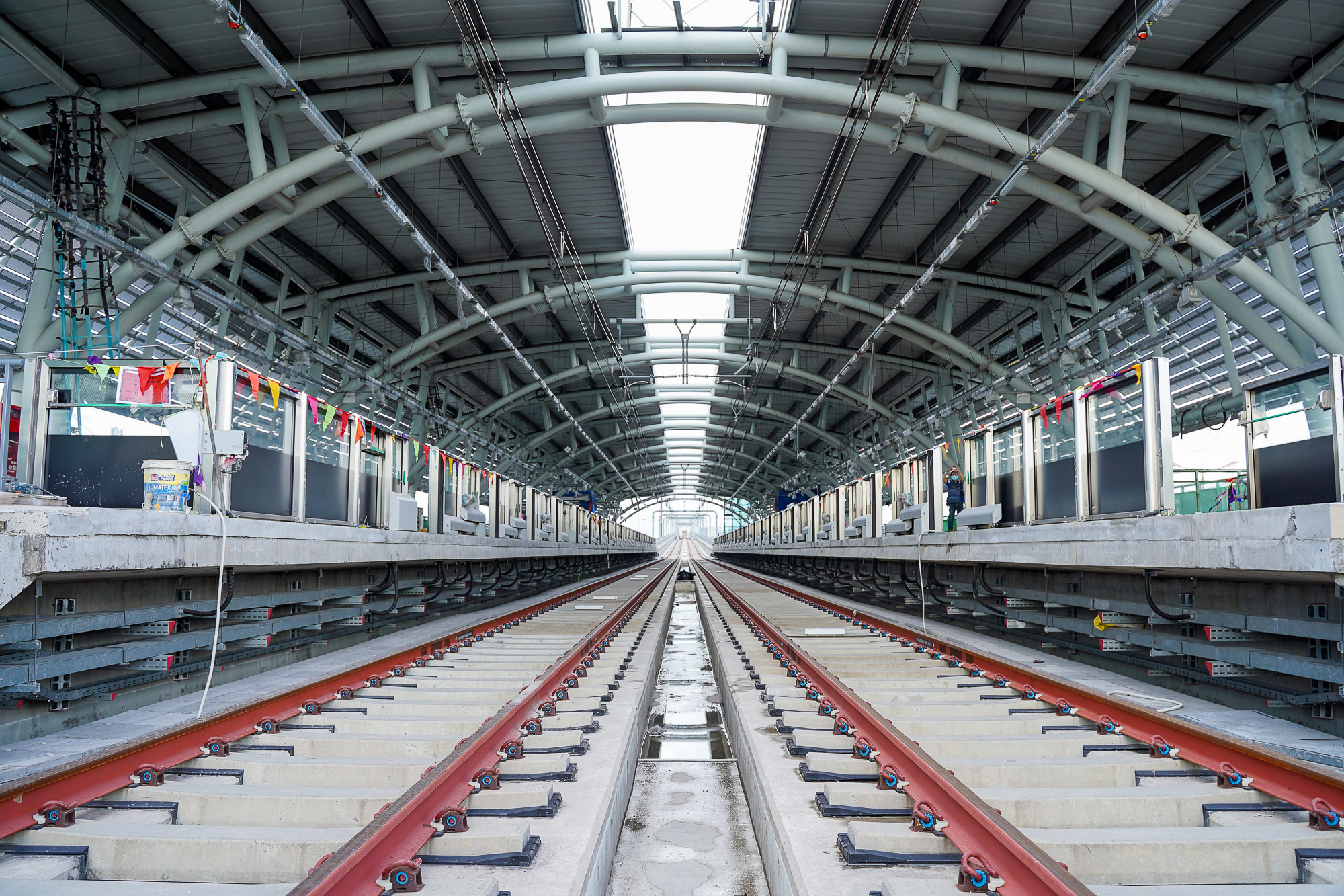 Cận cảnh nhà ga Khu Công nghệ cao hoàn thành 99% của tuyến Metro TP.HCM  - Ảnh 8.