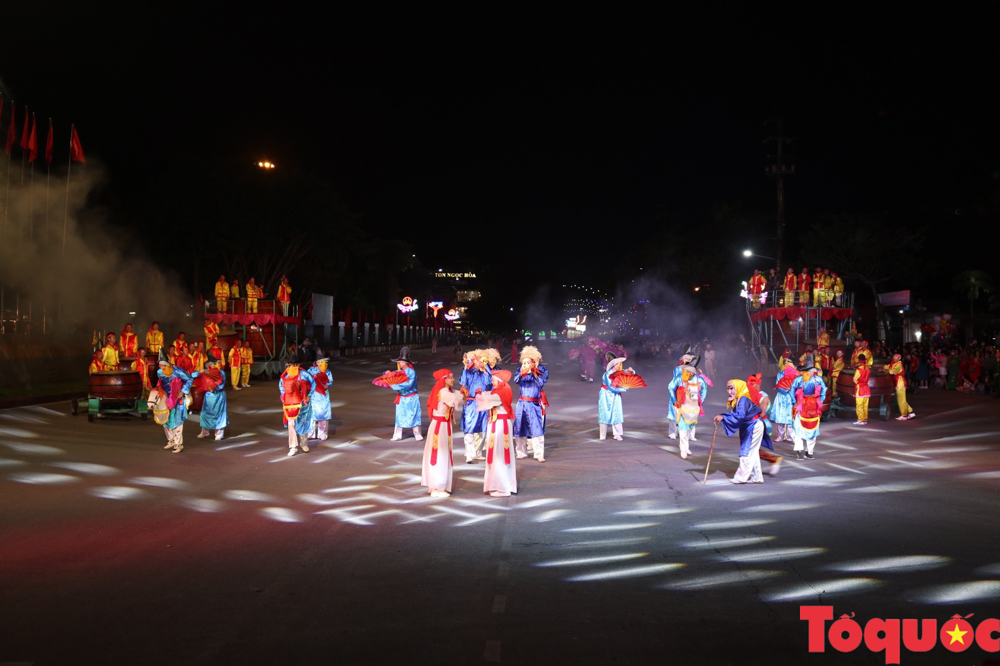 Sôi động Lễ hội đường phố tại Festival Ninh Bình năm 2022 - Ảnh 6.