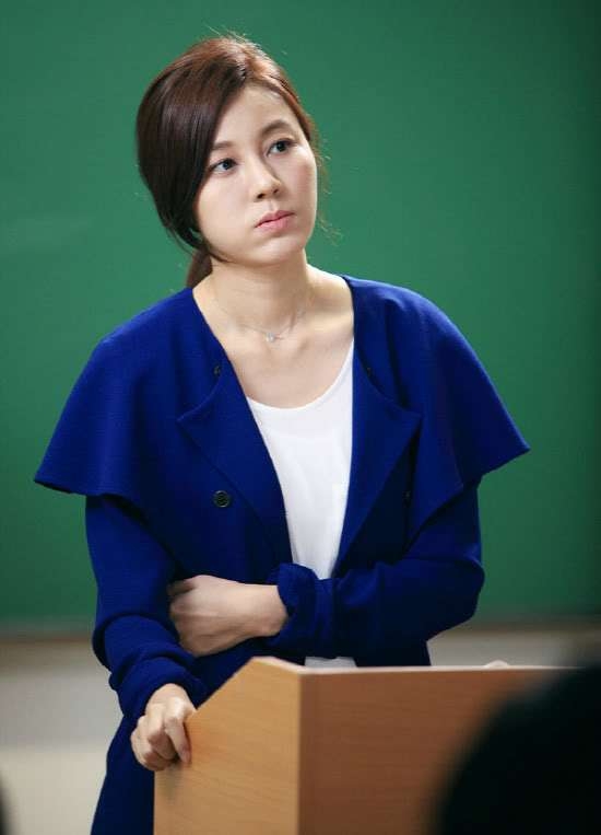 6 nữ giáo viên ấn tượng nhất màn ảnh Hàn: Hwang Jung Eum hài hước không ai bằng  - Ảnh 11.