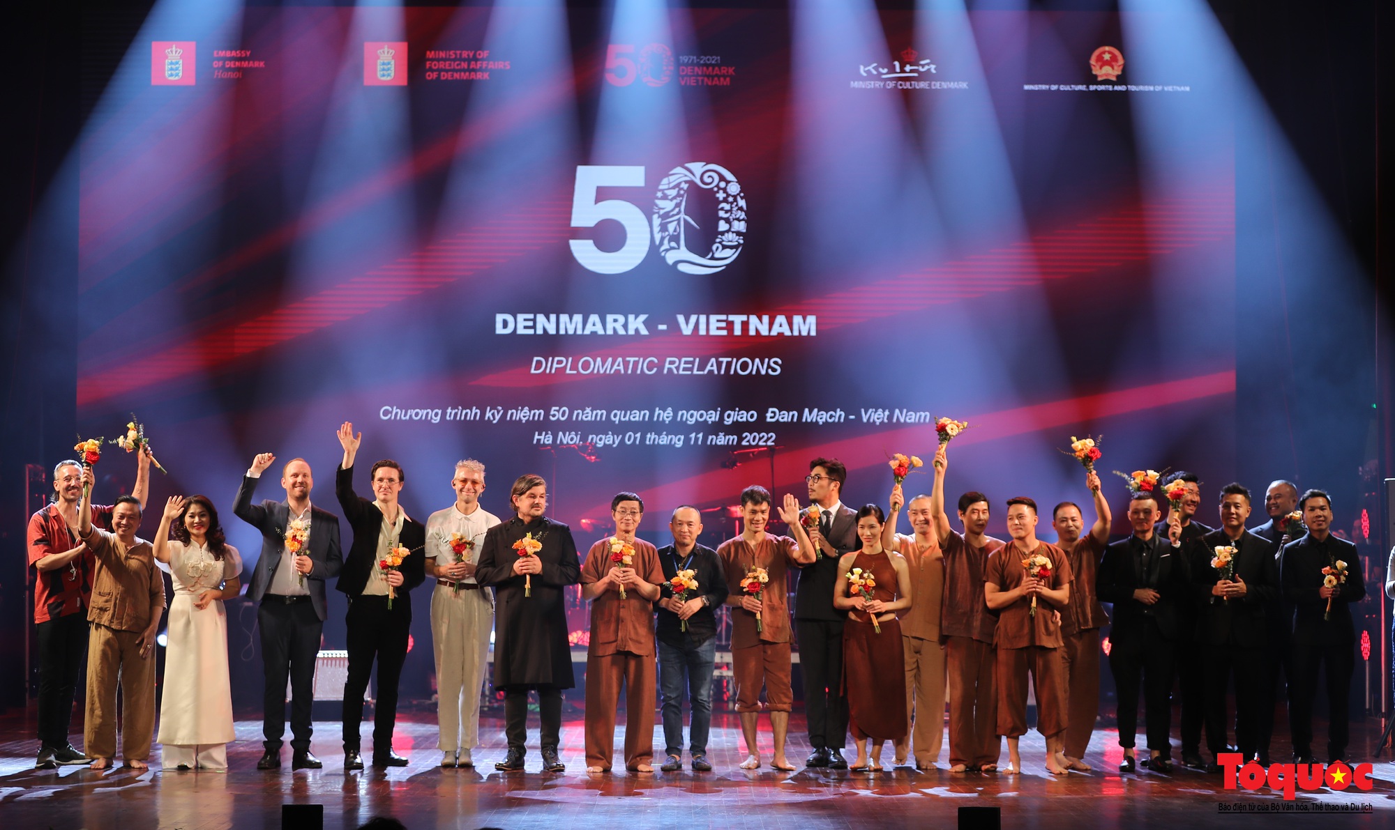 Chương trình nghệ thuật kỷ niệm 50 năm thiết lập quan hệ ngoại giao Việt Nam - Đan Mạch - Ảnh 20.
