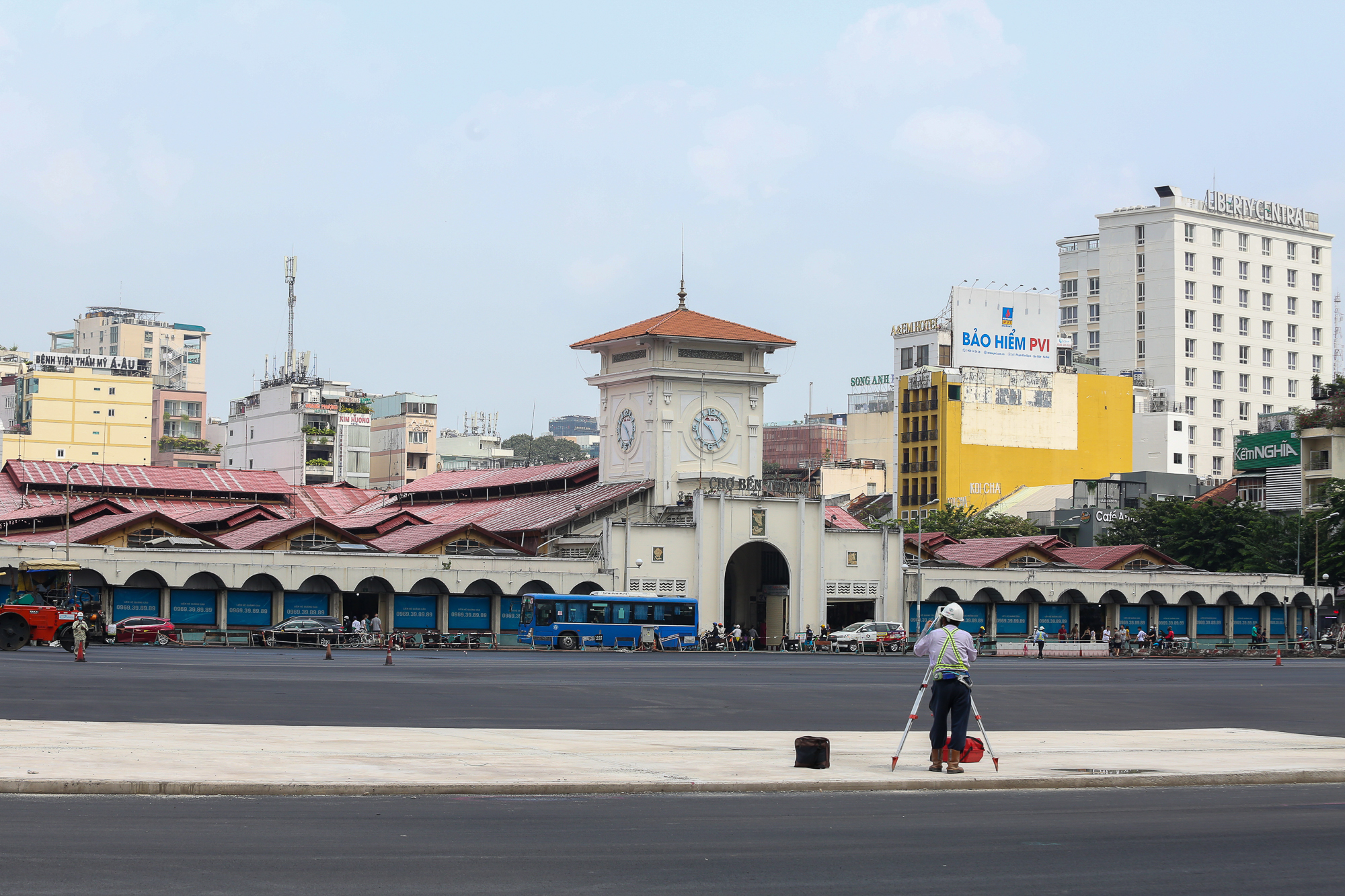 Gấp rút tái lập, hoàn trả mặt bằng trước chợ Bến Thành sau 5 năm làm nhà ga ngầm Metro  - Ảnh 9.