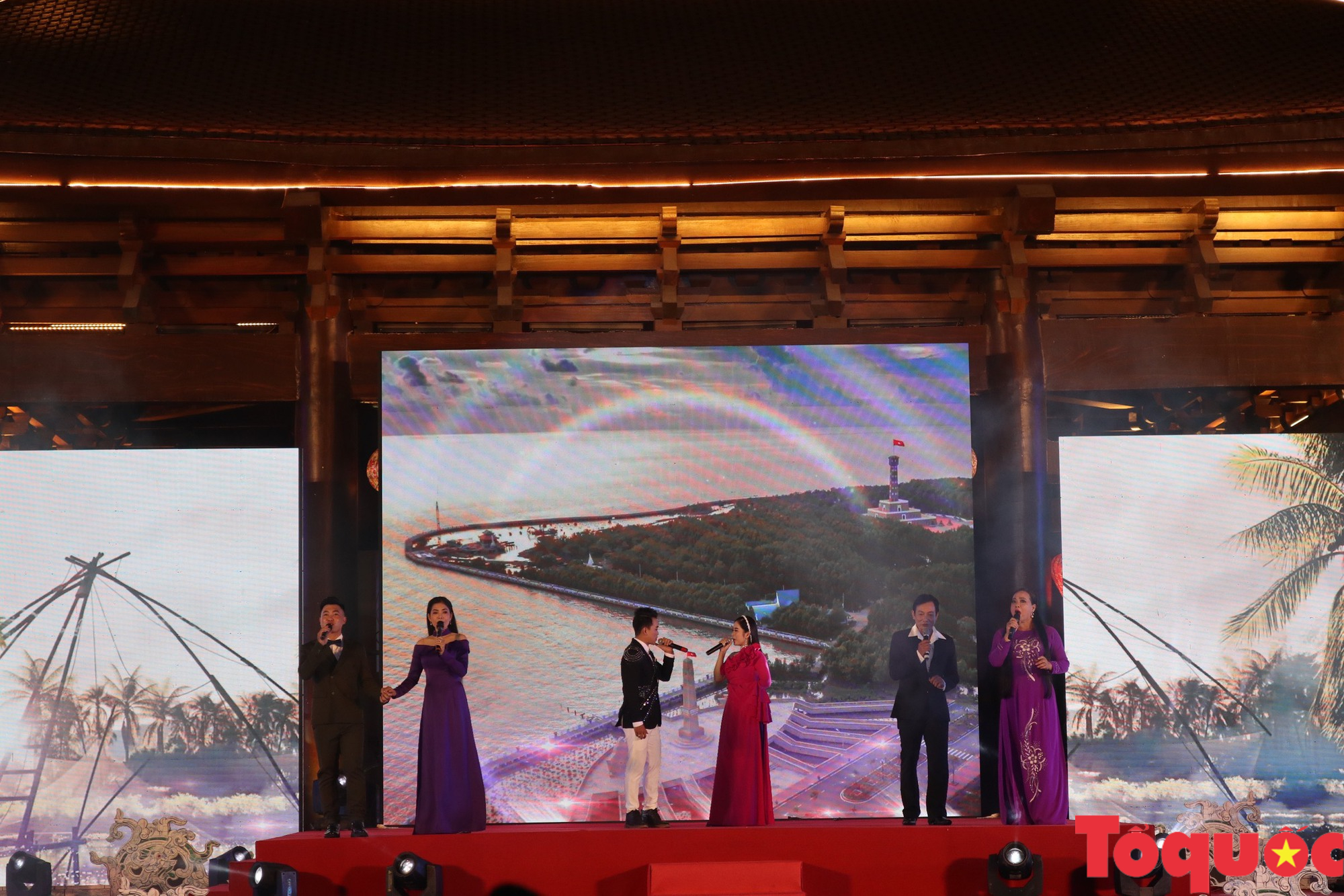 Bữa tiệc nghệ thuật khép lại tuần lễ Festival Ninh Bình năm 2022 - Ảnh 6.
