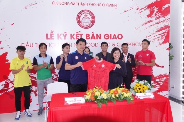 CLB TP.HCM tăng cường lực lượng với Nguyễn Thanh Khôi và 16 cầu thủ trẻ - Ảnh 1.
