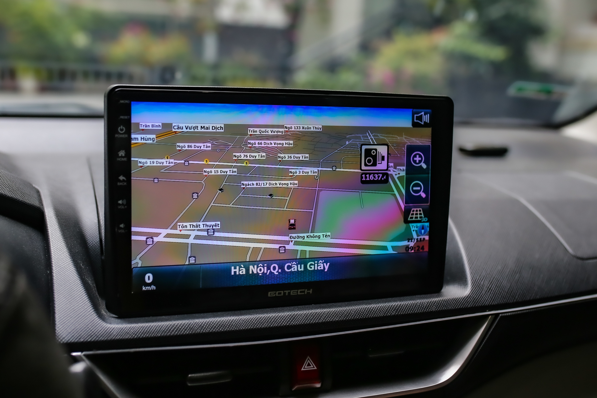 Android Auto - Photo 3 スクリーンをインストールすると、破格の価値が得られます。
