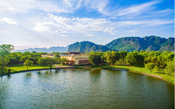 Hội nghị kết hợp nghỉ dưỡng mùa cuối năm cùng Emeralda Resort Ninh Bình  - Ảnh 1.