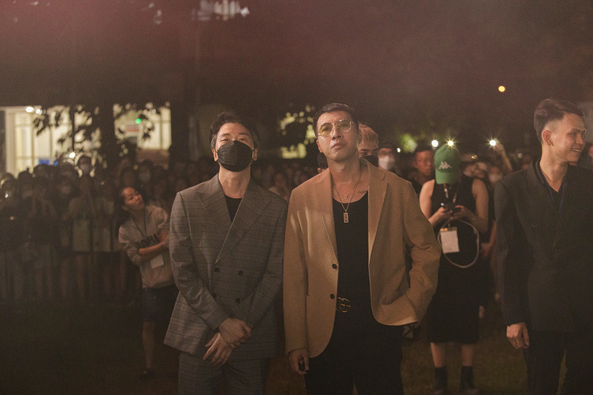 Karik từ chối Only C nhưng lại chấp nhận đứng dưới cánh gà rap "hỗ trợ ...