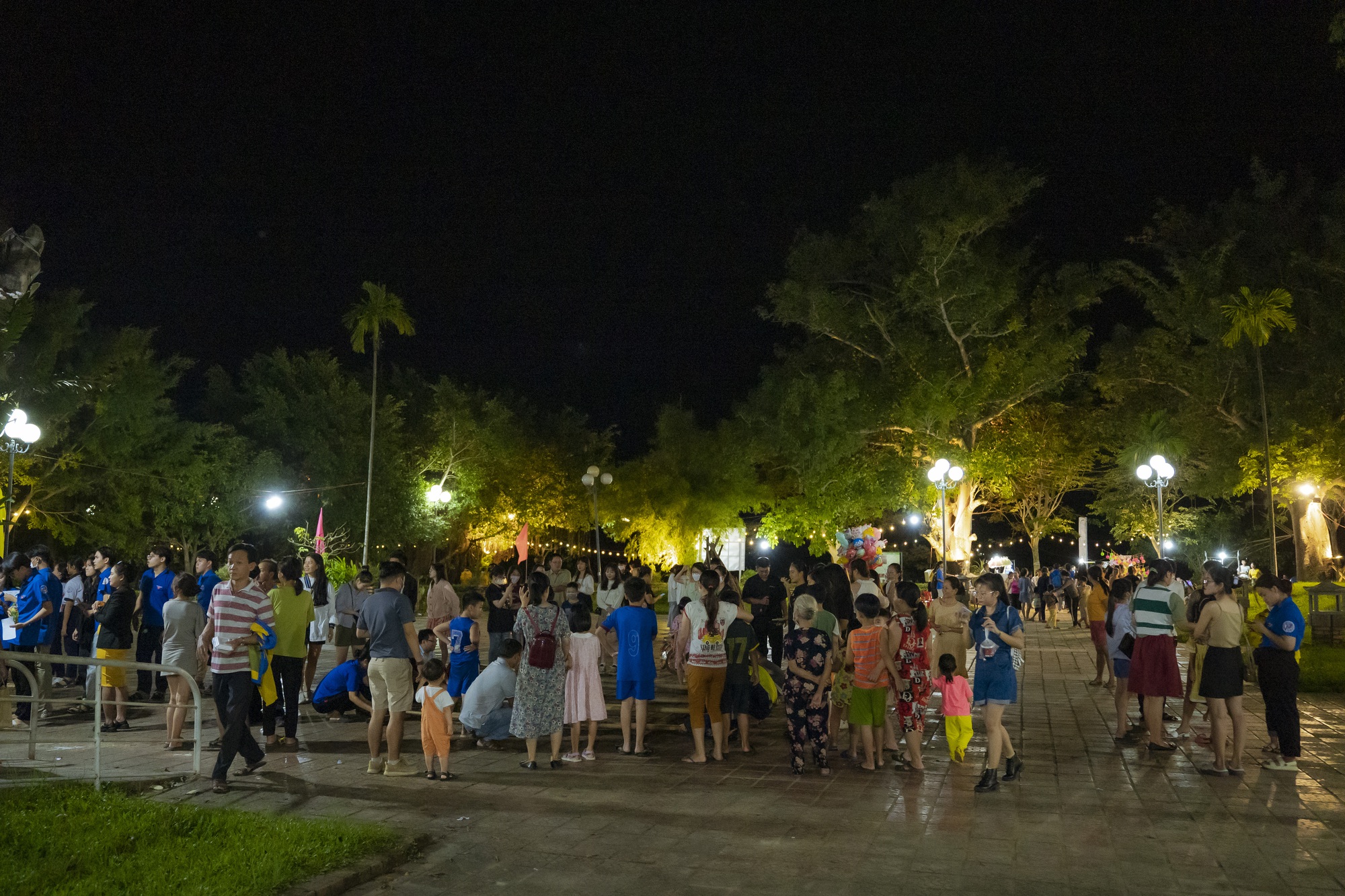 Thêm nhiều hoạt động trải nghiệm thu hút khách tại Chợ đêm “Cầu ngói Thanh Toàn” - Ảnh 3.