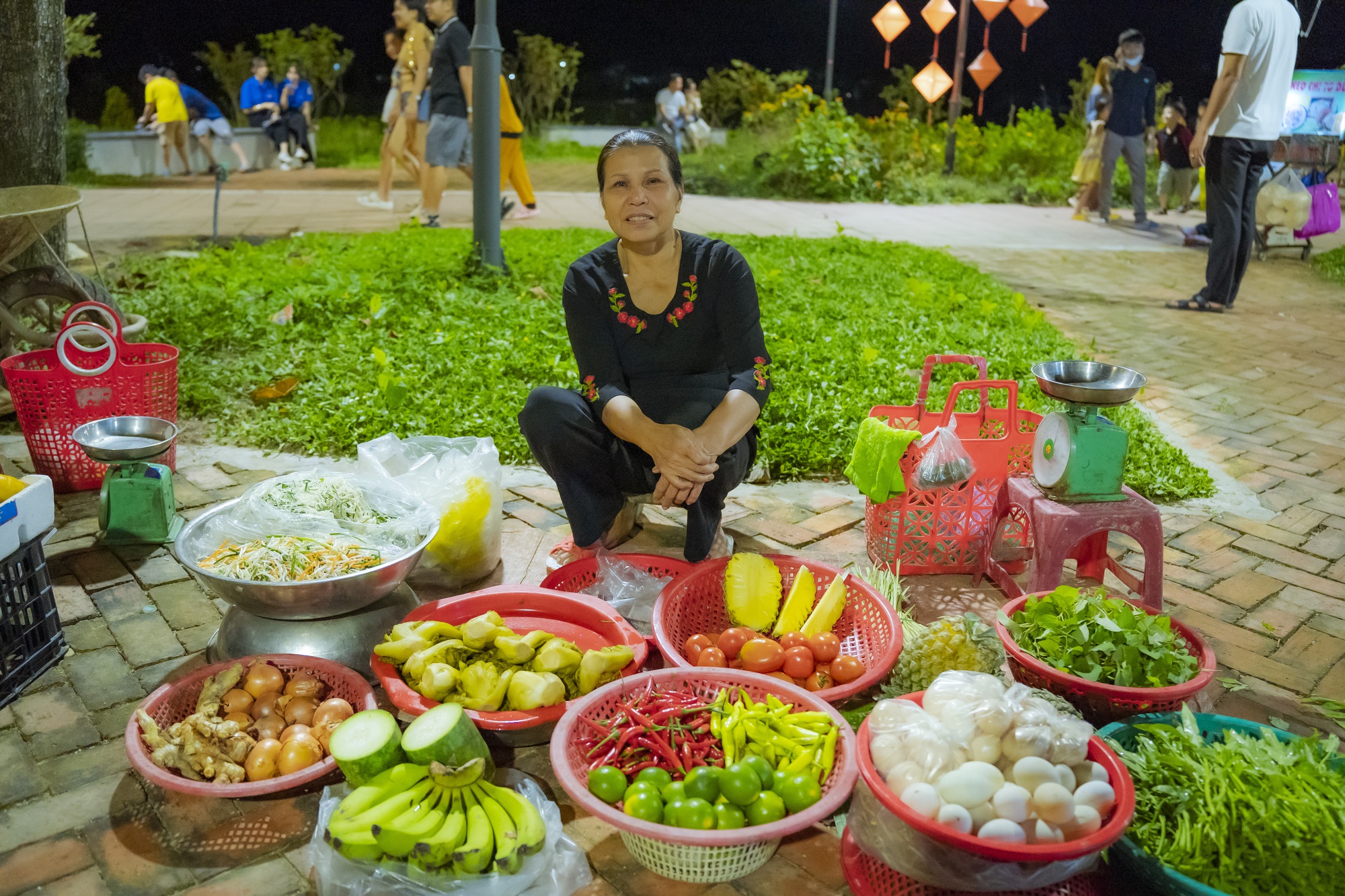 Thêm nhiều hoạt động trải nghiệm thu hút khách tại Chợ đêm “Cầu ngói Thanh Toàn” - Ảnh 5.