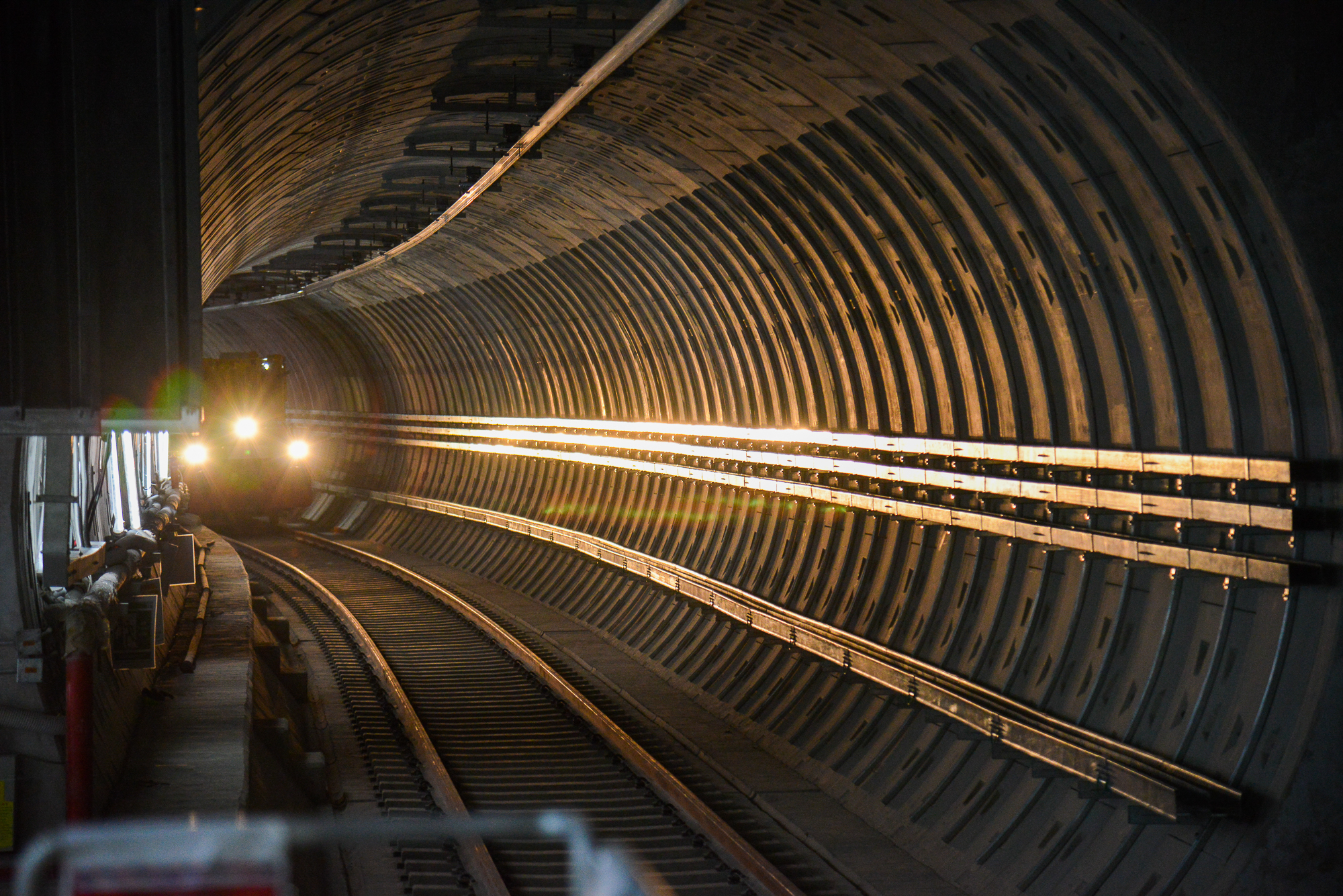 Cận cảnh nhà ga ngầm Ba Son của tuyến Metro TP.HCM sau khi hoàn thành gần 100%  - Ảnh 7.