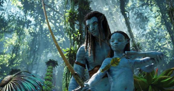 Cuối cùng thì đoạn trailer Avatar 2 đã được công bố và rất đáng! Sau 13 năm chờ đợi, chúng ta có thể thấy rõ những cảnh quay tuyệt đẹp, những sinh vật kỳ lạ và bịt giữ người xem trong suốt thời gian phim. Khám phá thế giới mới và chính thức bị mê hoặc bởi những hình ảnh ấn tượng của Avatar 2 trong đoạn trailer này!