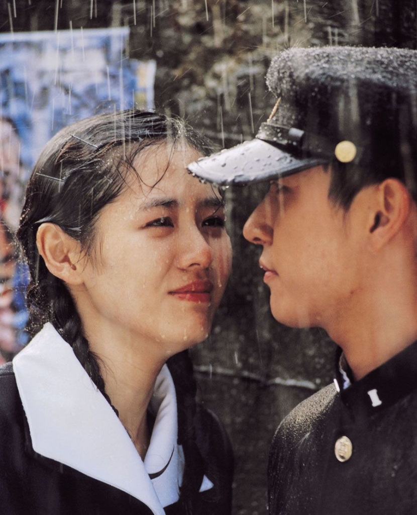 Khắc khoải với 5 mối tình đầu dang dở ở phim Hàn - Ảnh 7.
