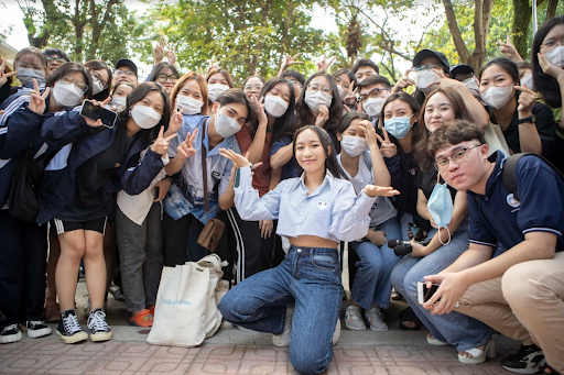 Sinh viên Đại học Kinh Tế Quốc Dân “cháy” hết mình trong sự kiện Trạm Thanh Xuân 0 Phí TNEX - Ảnh 5.