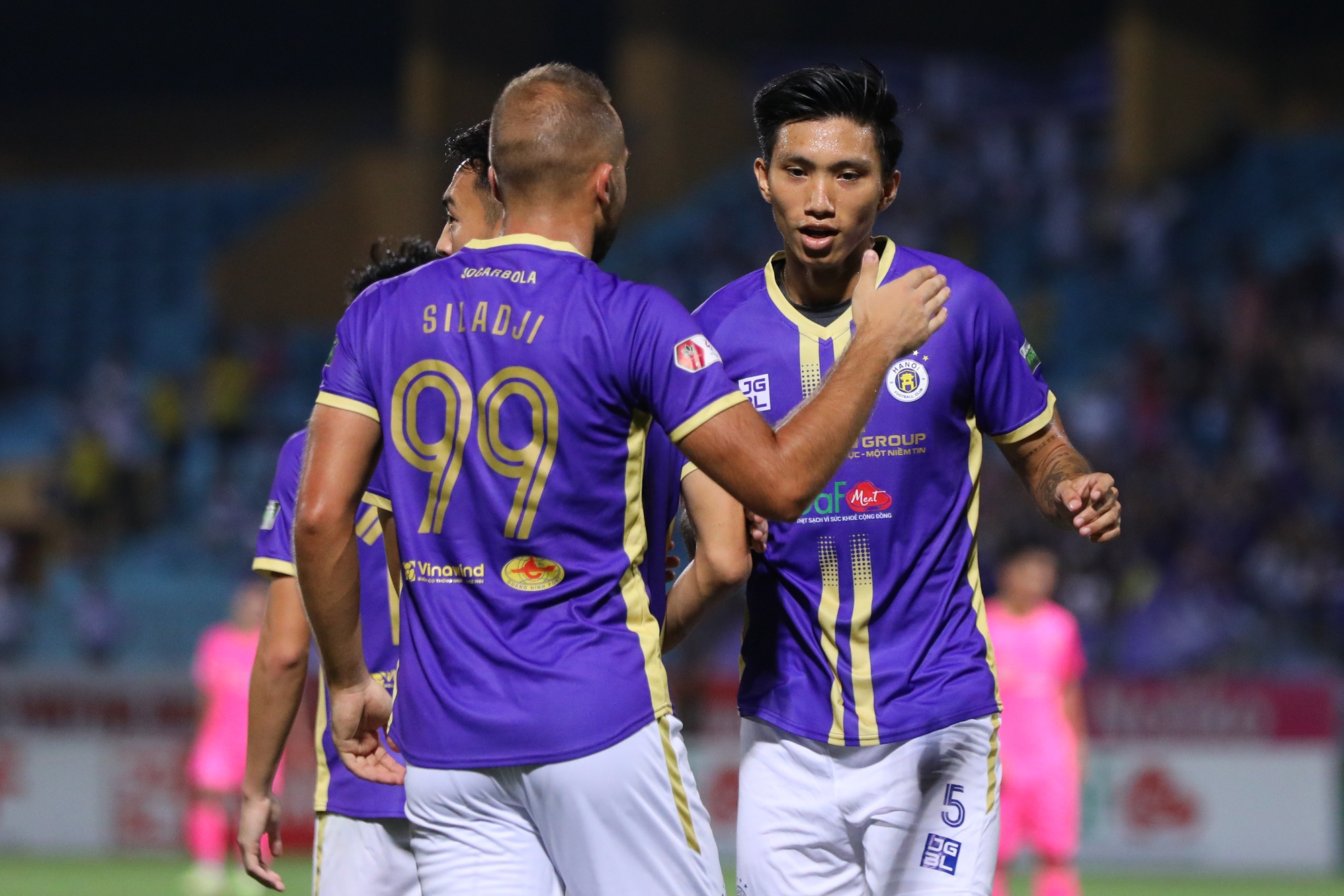 BLV Quang Huy: Mất trụ cột, Hà Nội FC dễ rơi điểm trước Viettel